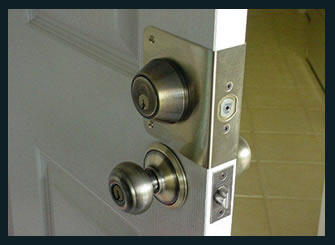 door-lock-installation-at-taguig-city